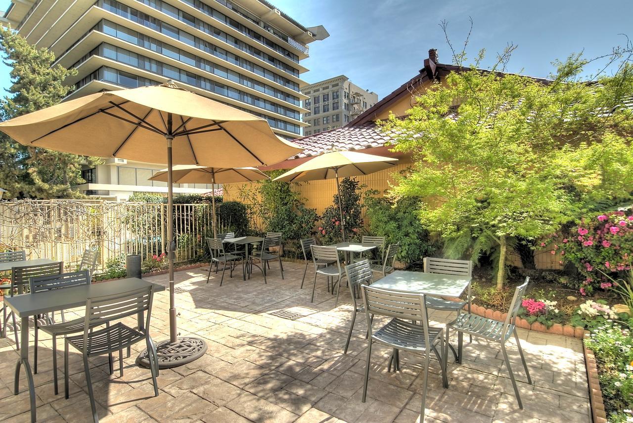 Vagabond Inn Executive Old Town ساكرامنتو المطعم الصورة